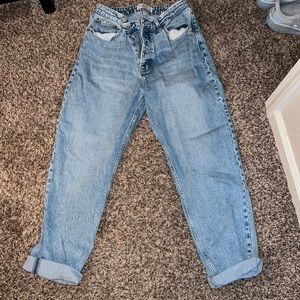 Ambercrombie and Fitch Dad High Rise Curve love